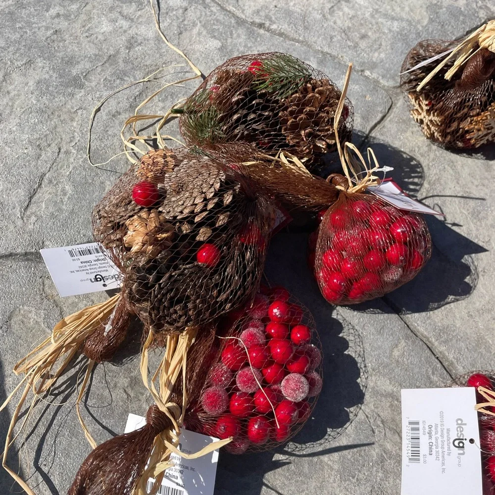 NWT Festive Red and Green Holiday Decor with Poinsettias